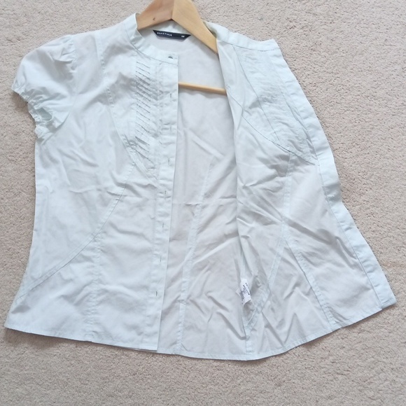 Ptp17" Cotton Aqua-blue Short Puff Sleeve Button Blouse with Pleated Details - Picture 14 of 17